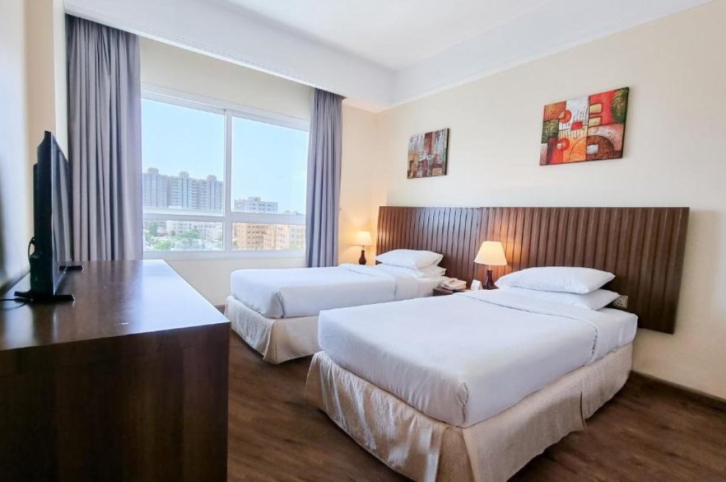 Standard Double Room with City View - Smoking