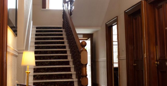 Edinburgh House Hotel