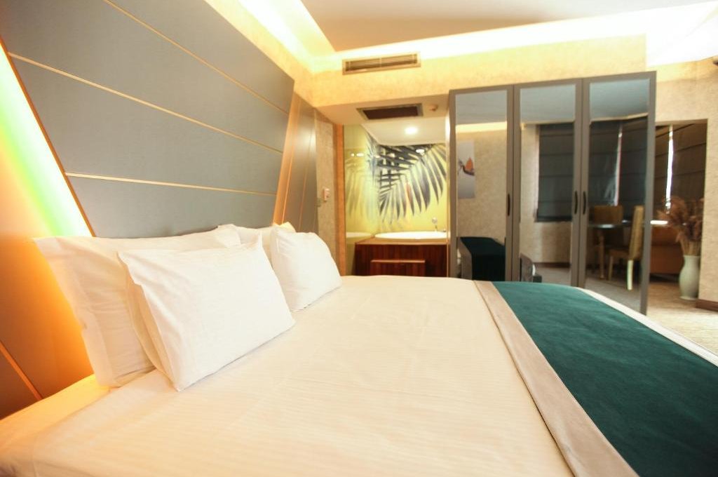 Executive Suite