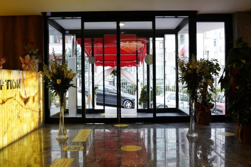 The Life Hotel & Spa