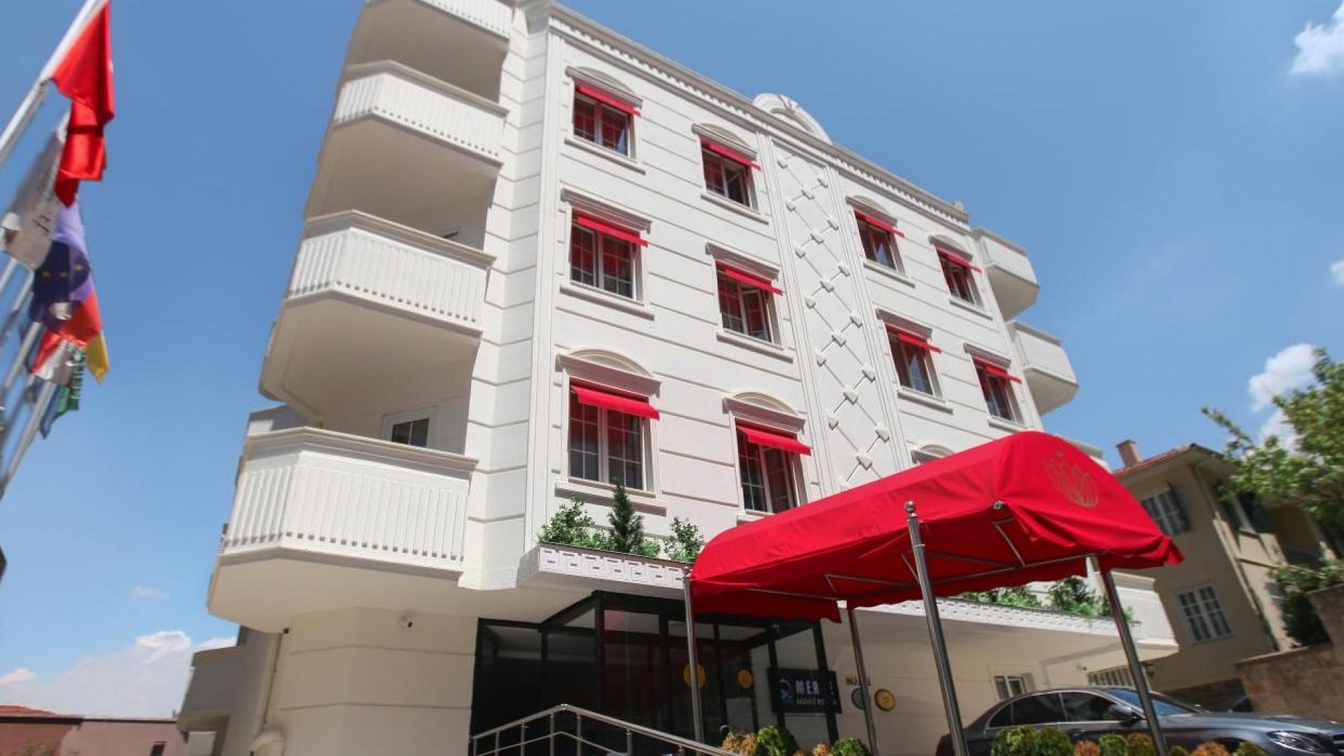 The Life Hotel & Spa
