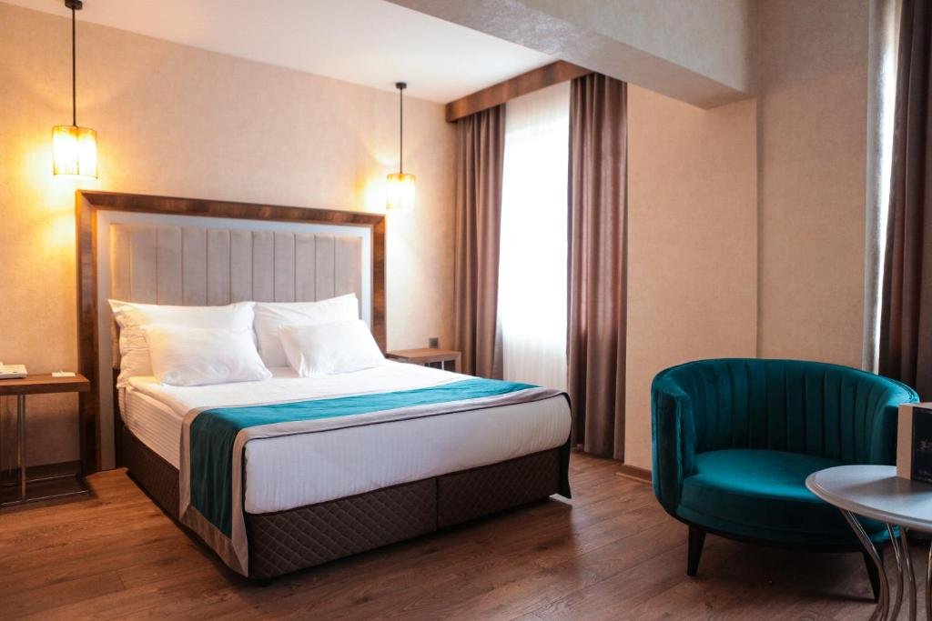 The Life Hotel & Spa