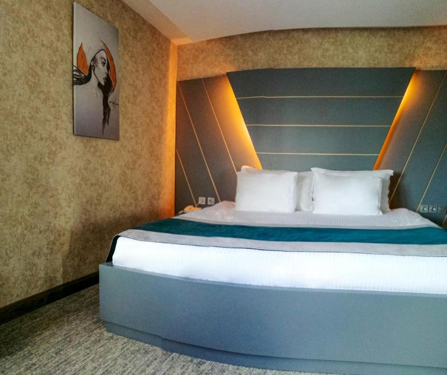 The Life Hotel & Spa