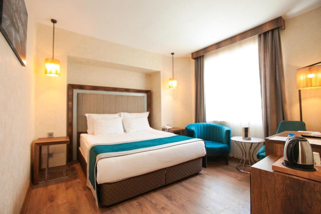The Life Hotel & Spa