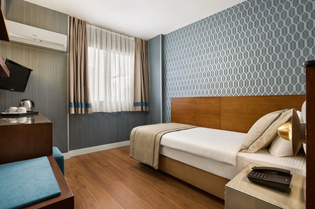 Budget Single Room
