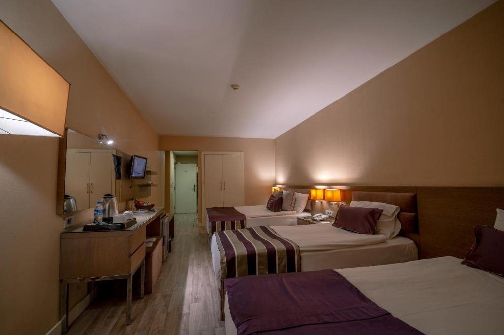The New Hotel Zeybek