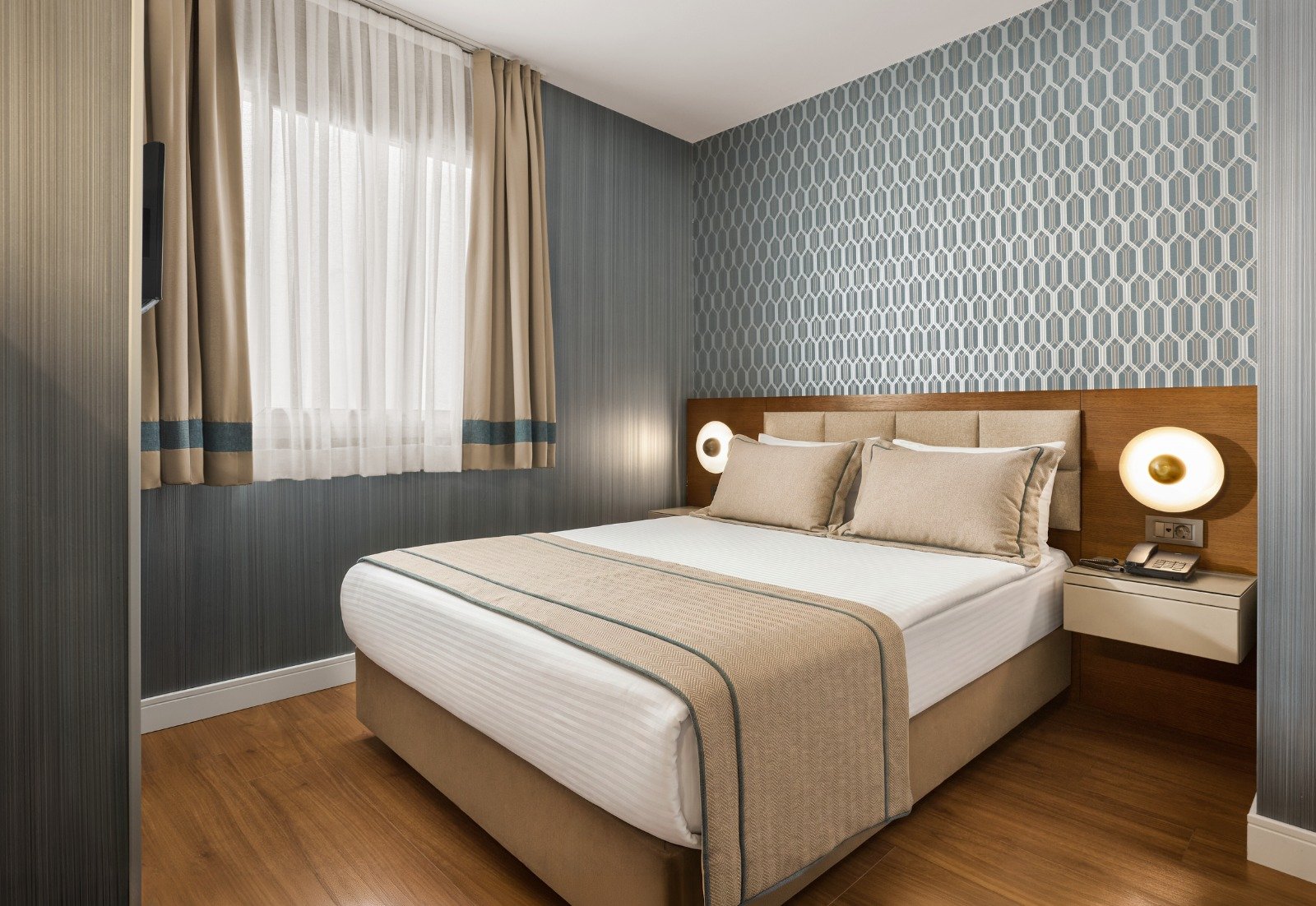 The New Hotel Zeybek
