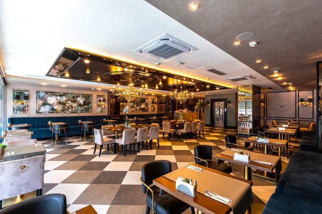 The New Hotel Zeybek