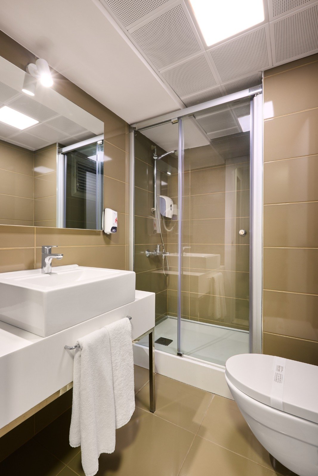 The New Hotel Zeybek