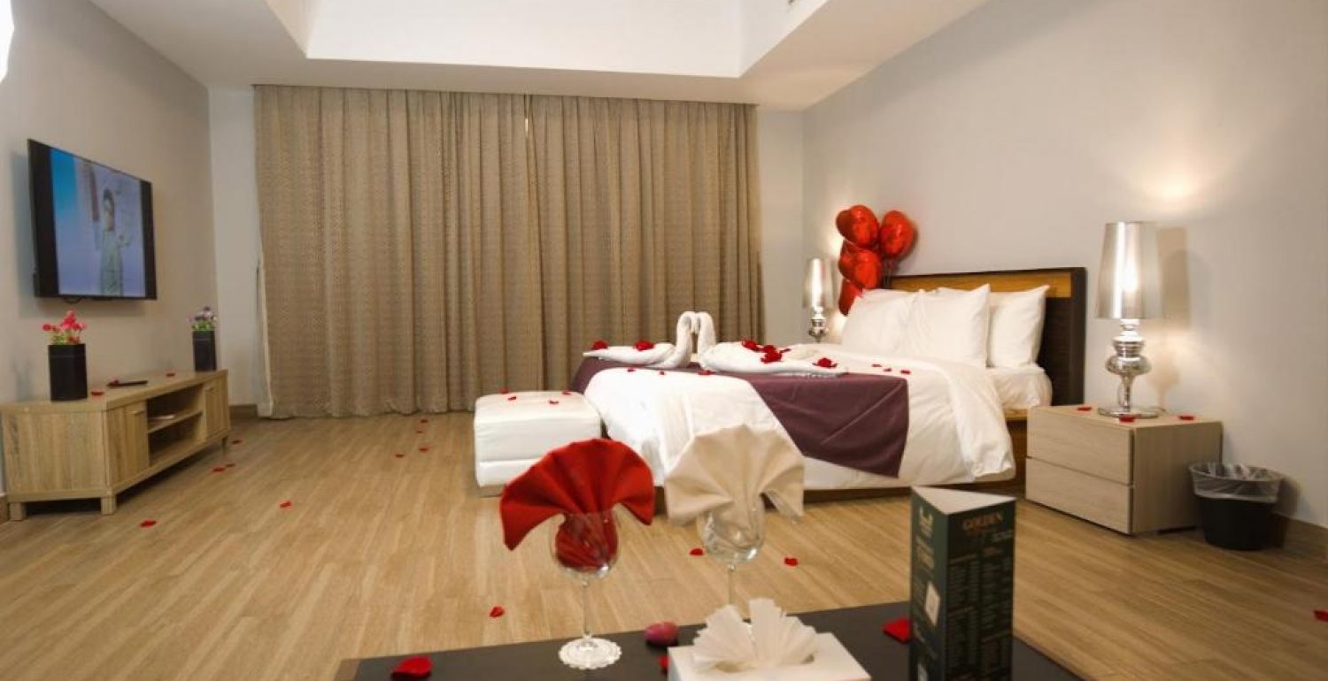 Al Manzil Hotel