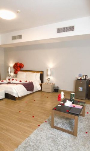 Al Manzil Hotel