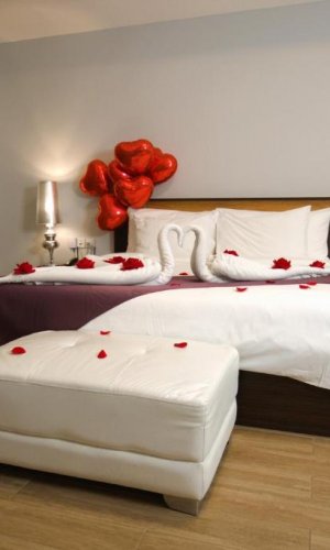 Al Manzil Hotel