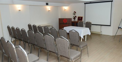 MEETING & CONFERENCE