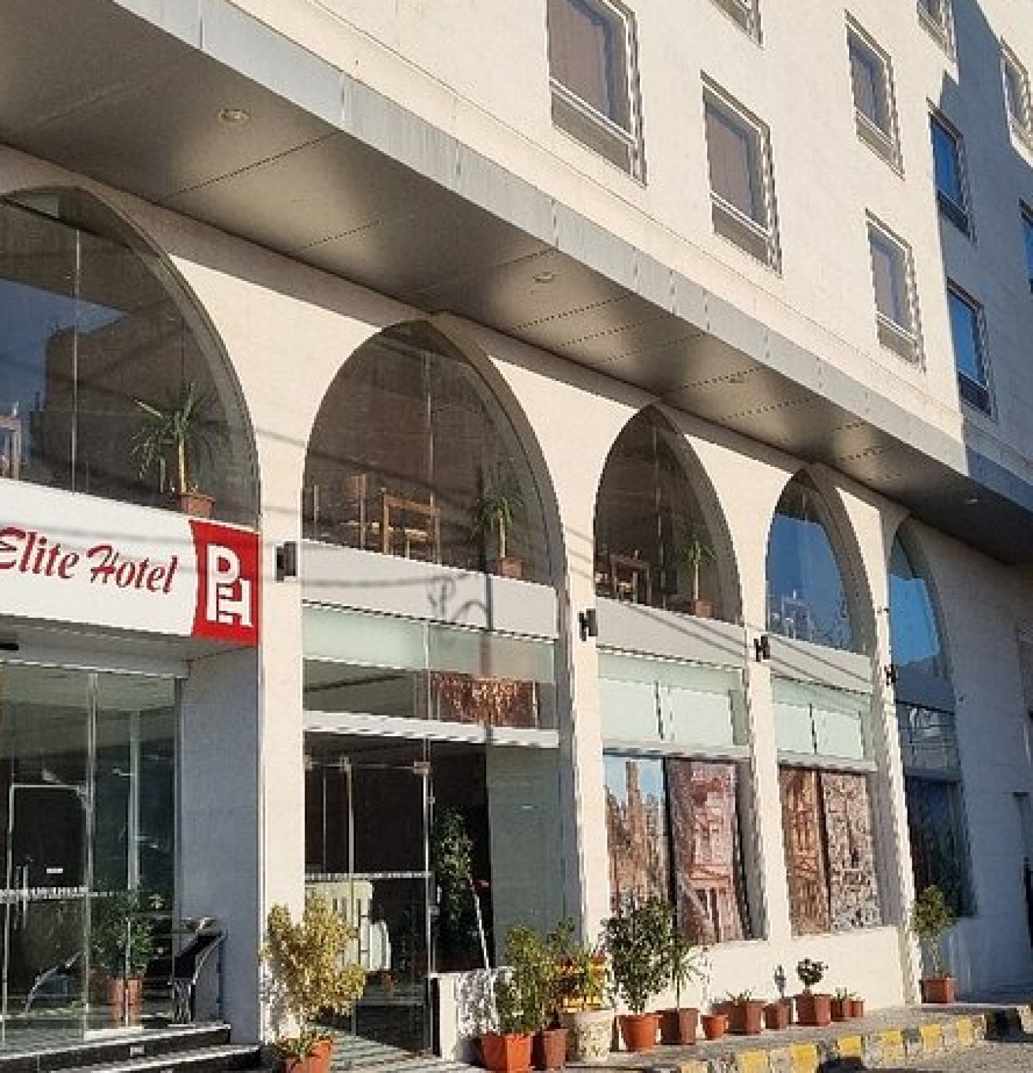 Petra Elite Hotel 
