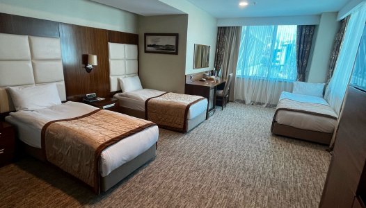STANDARD ROOM WITH TRİPLE BED