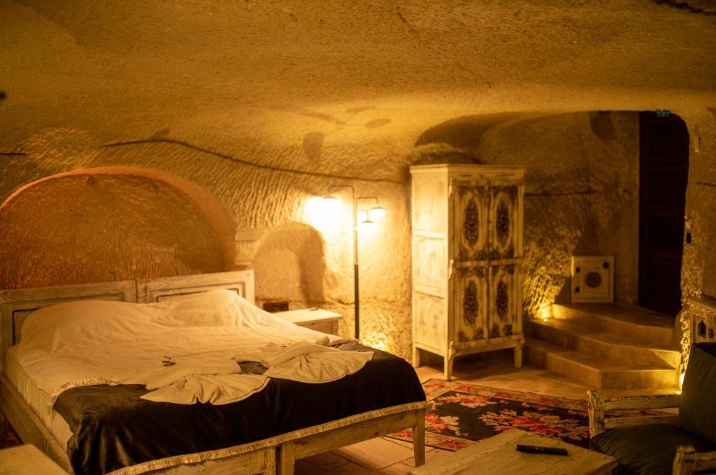 Pome Granate Cave Hotel