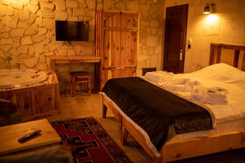 Pome Granate Cave Hotel
