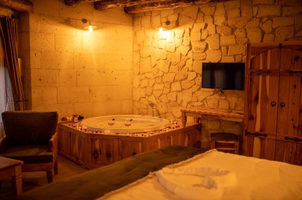 King Suite with Spa Bath