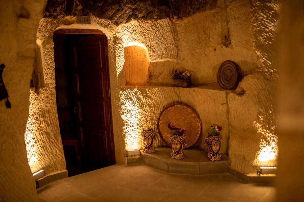 Pome Granate Cave Hotel