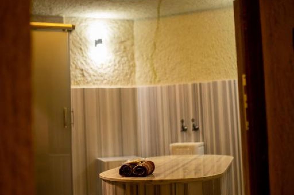 Pome Granate Cave Hotel
