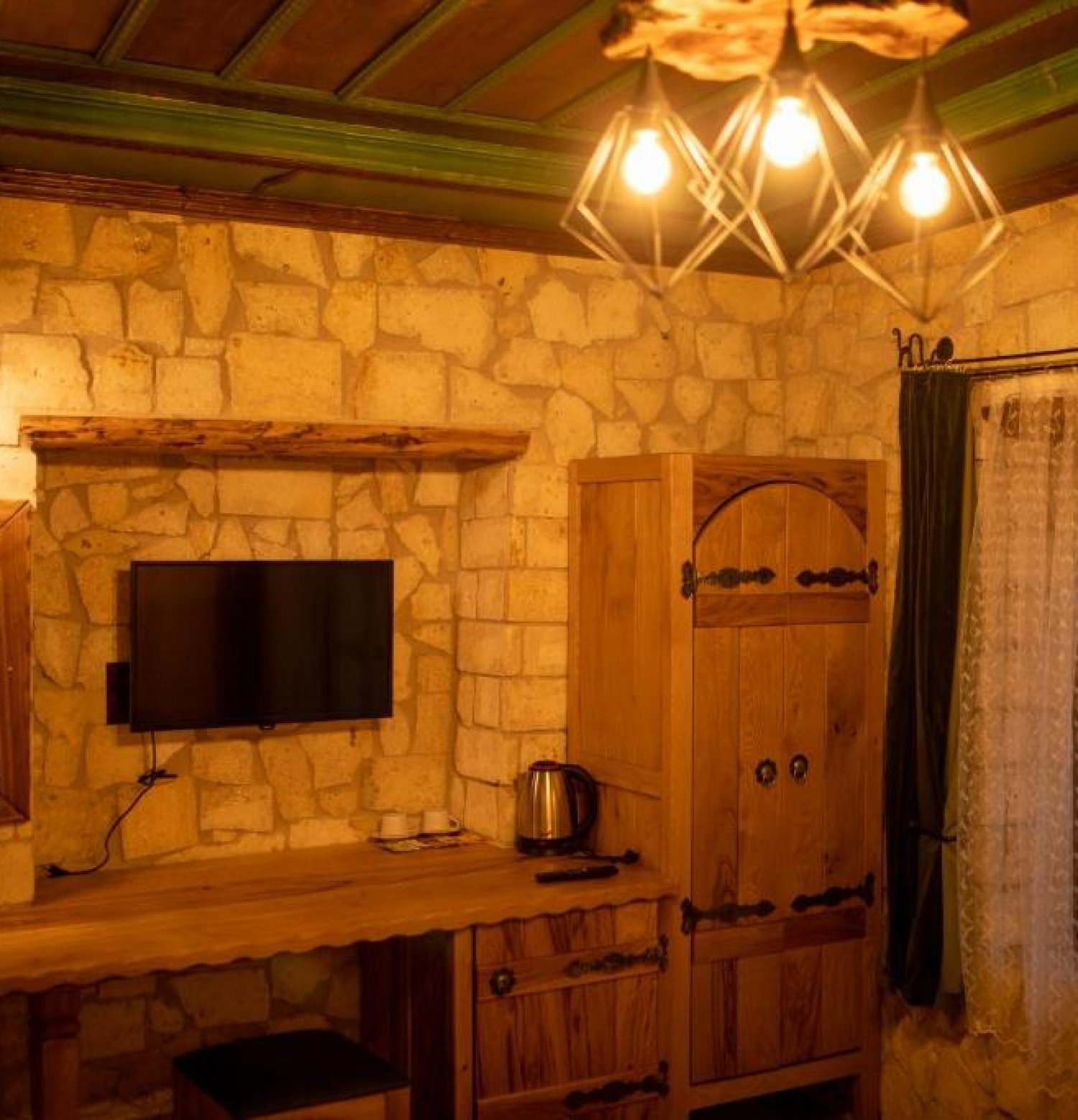 Pome Granate Cave Hotel 