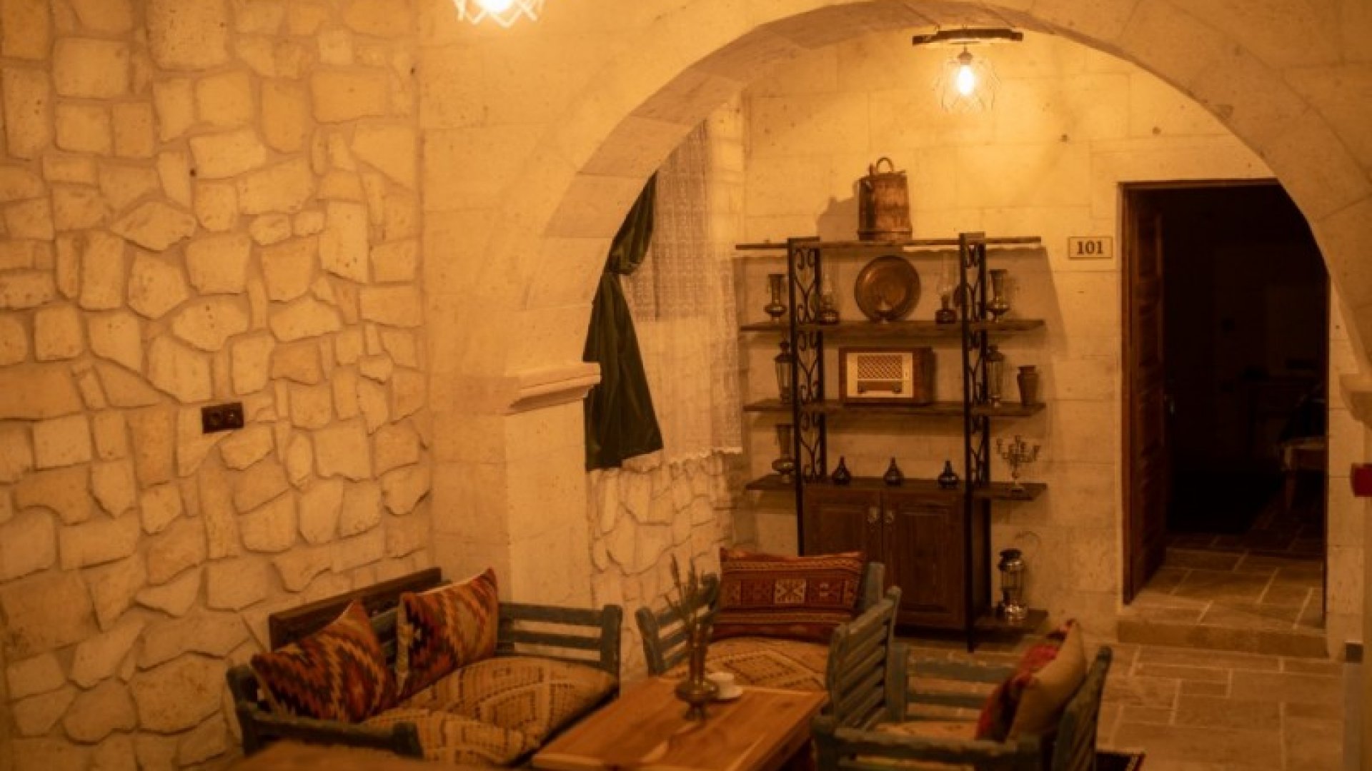 Pome Granate Cave Hotel