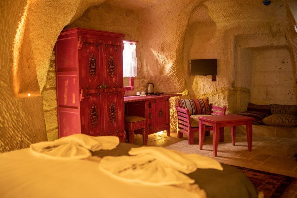Pome Granate Cave Hotel
