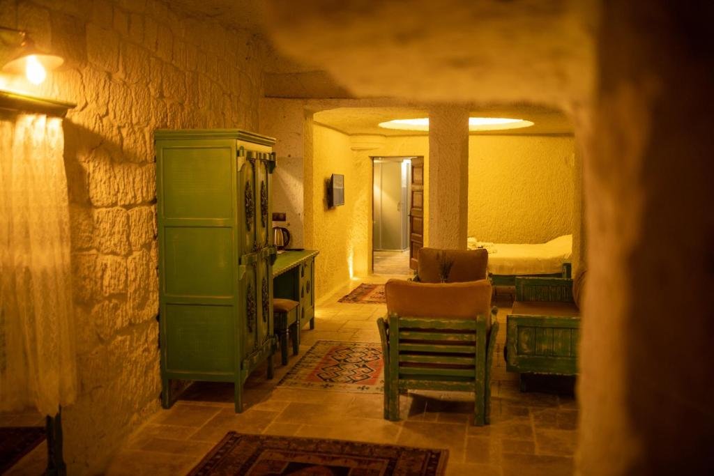 Pome Granate Cave Hotel
