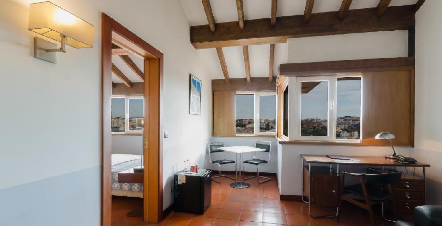 Suite with City View - 2